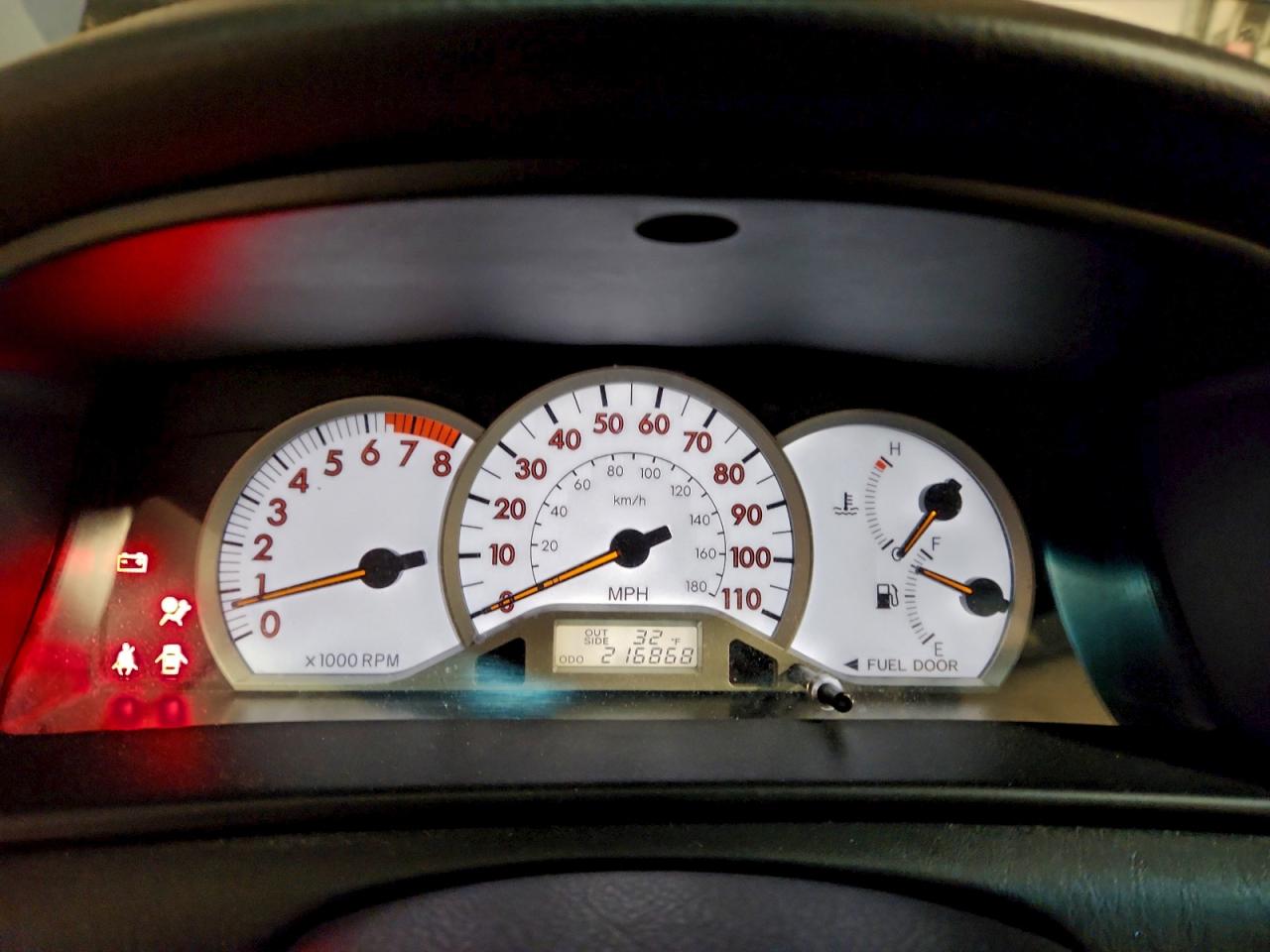 Toyota Corolla Ce Image 8