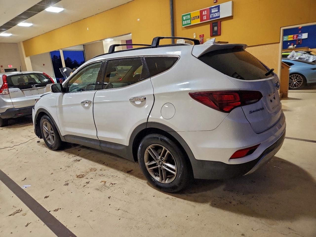 Hyundai SANTA FE Image 2