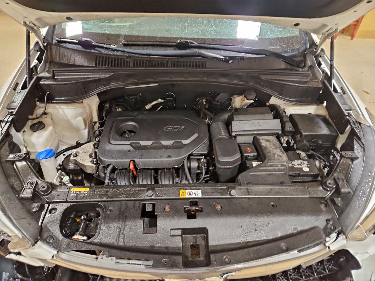 Hyundai SANTA FE Image 13