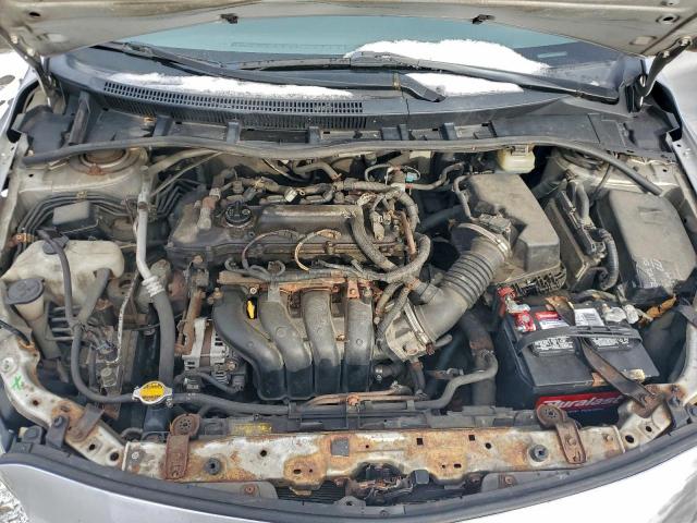 Toyota Corolla Base Image 9