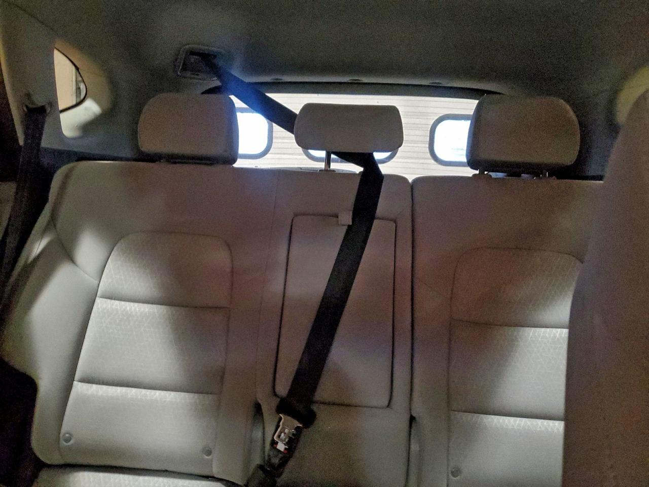 Hyundai TUCSON Limited Image 8