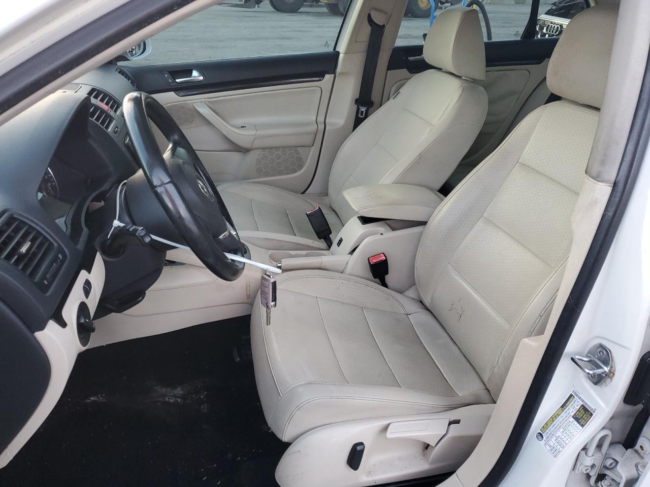 Volkswagen Jetta Se Image 9