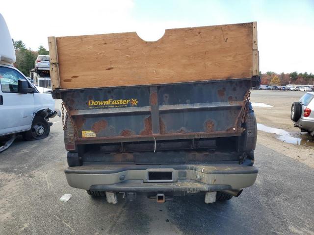 Chevrolet Silverado K3500 Image 10