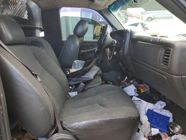 Chevrolet Silverado K3500 Image 6