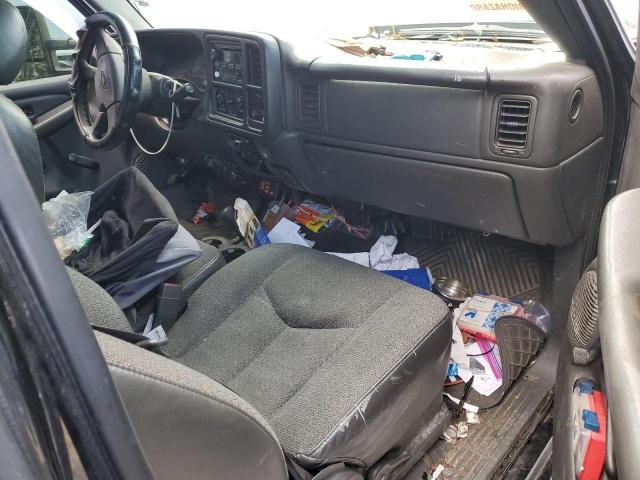 Chevrolet Silverado K3500 Image 7