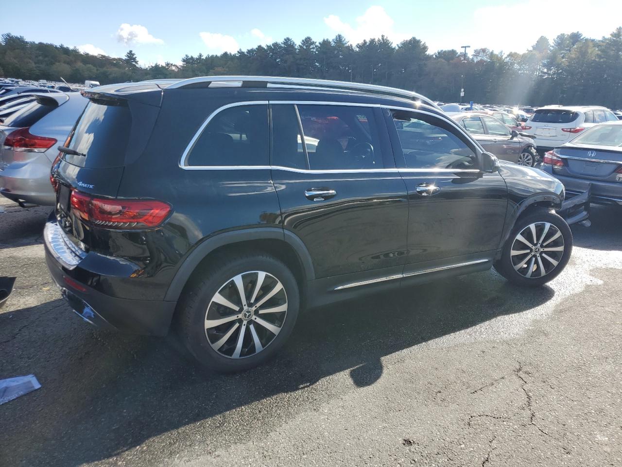 Mercedes-Benz GLB 250 4matic Image 2