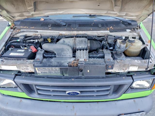 Ford Econoline E350 Super Duty Cutaway Van Image 12