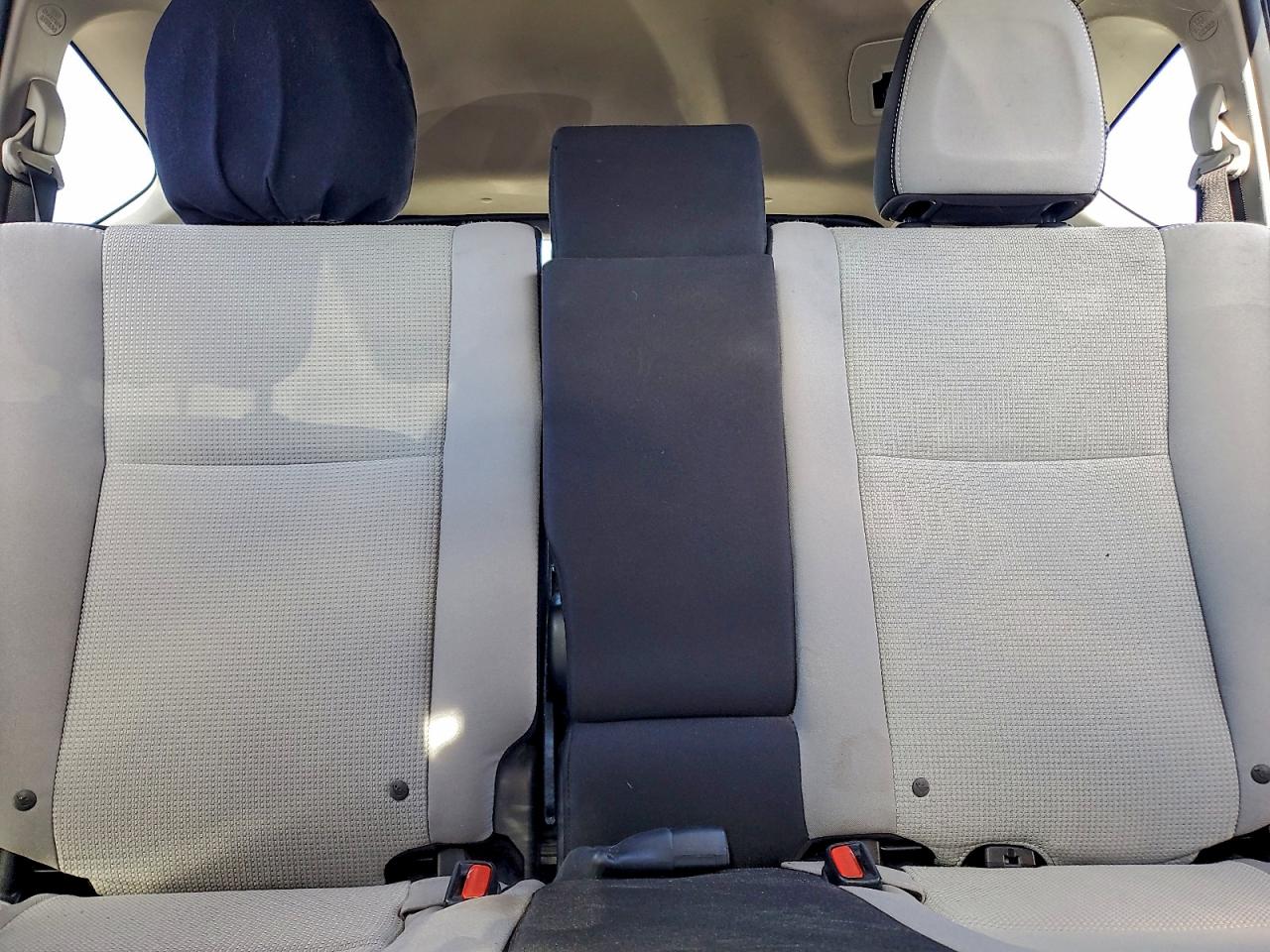 Toyota RAV4 Adventure Image 4