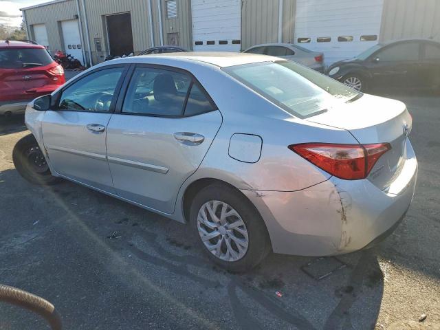 Toyota Corolla L Image 10