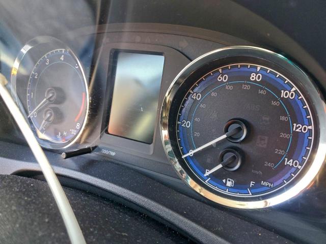 Toyota Corolla L Image 5