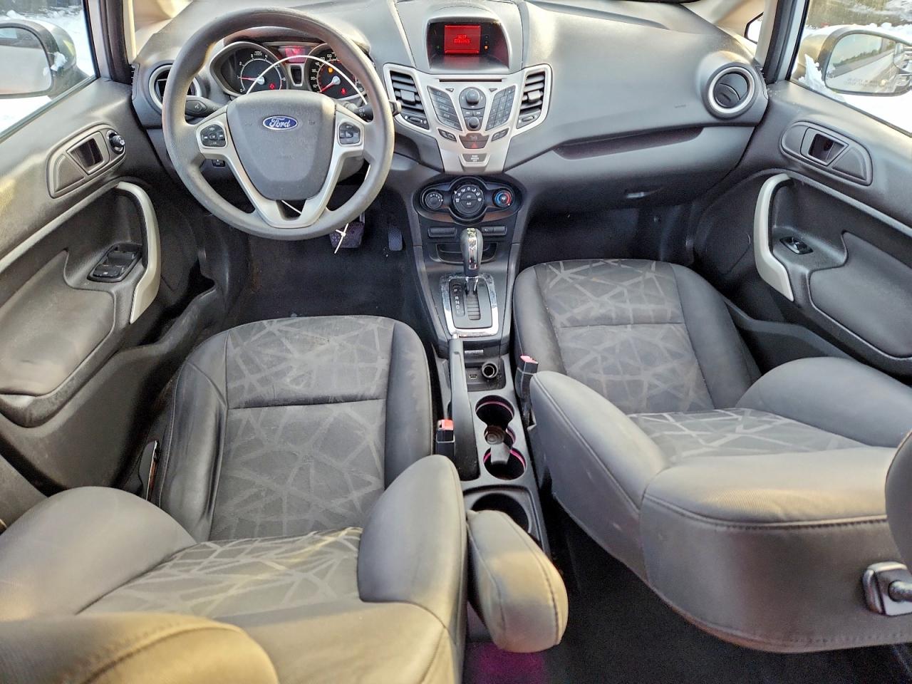 Ford Fiesta Se Image 8