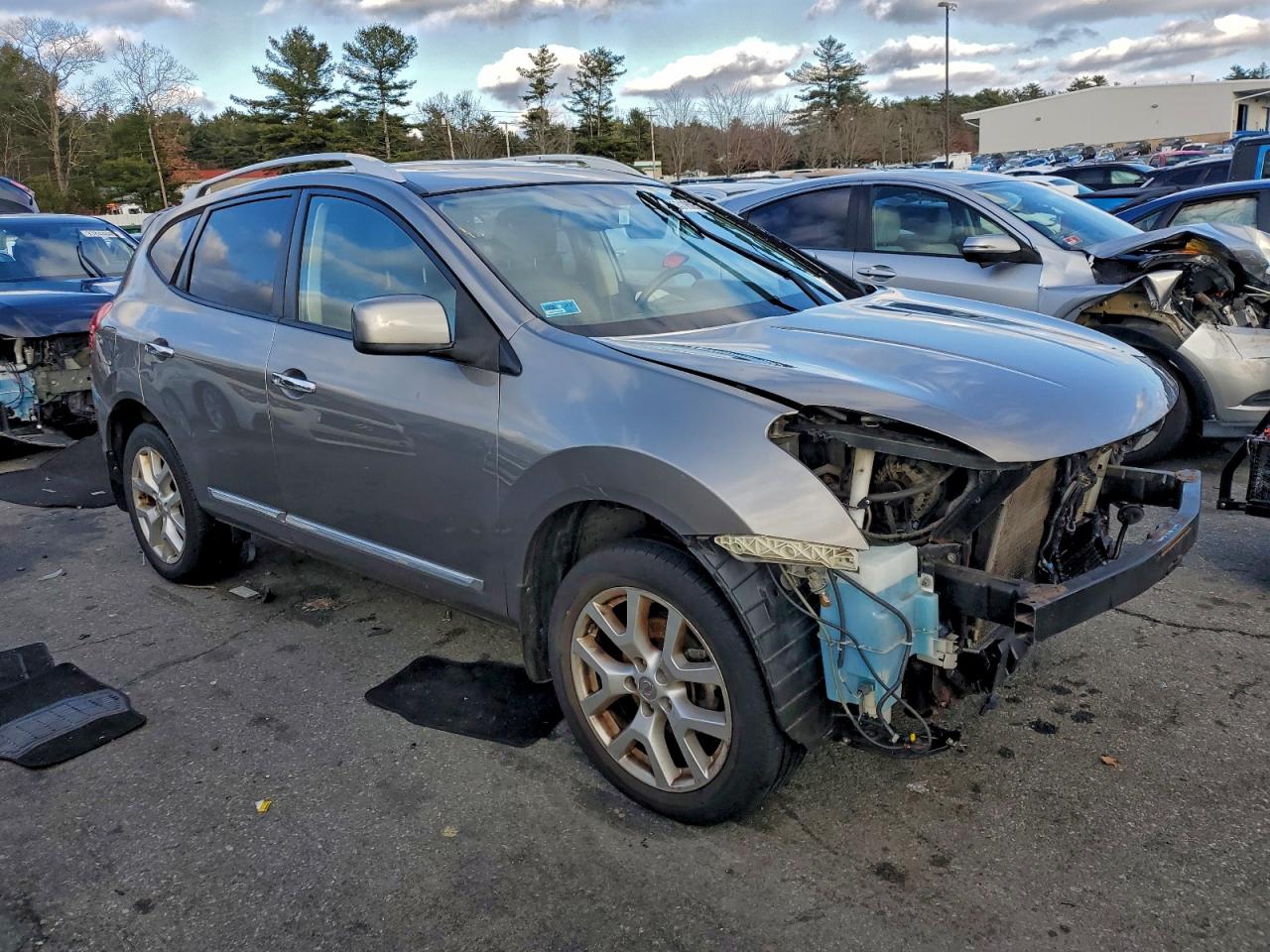 Nissan Rogue S Image 12