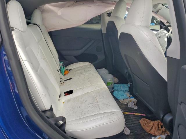 Tesla Model Y Image 12