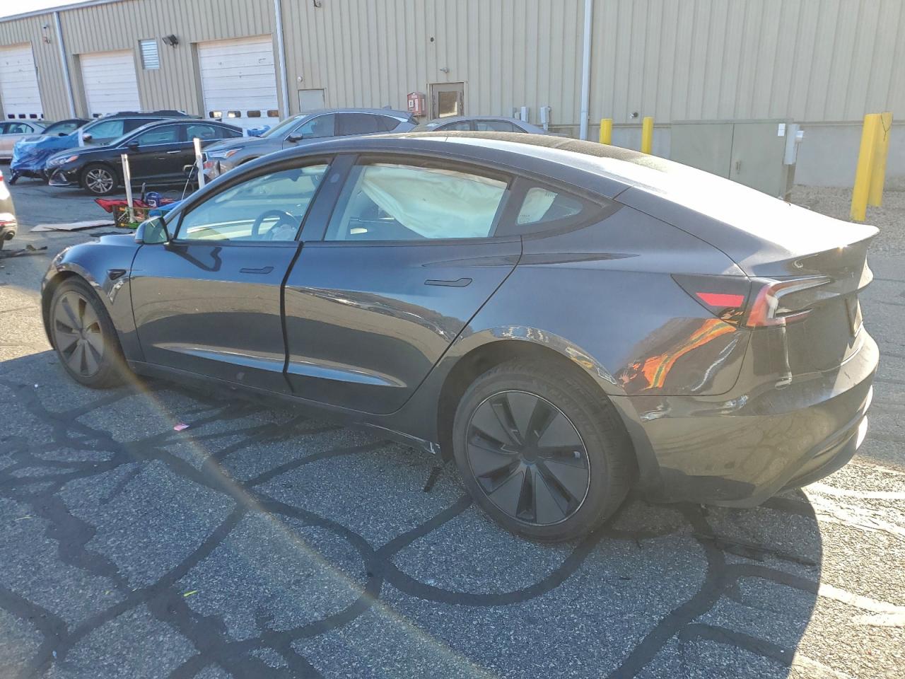 Tesla Model 3 Image 3
