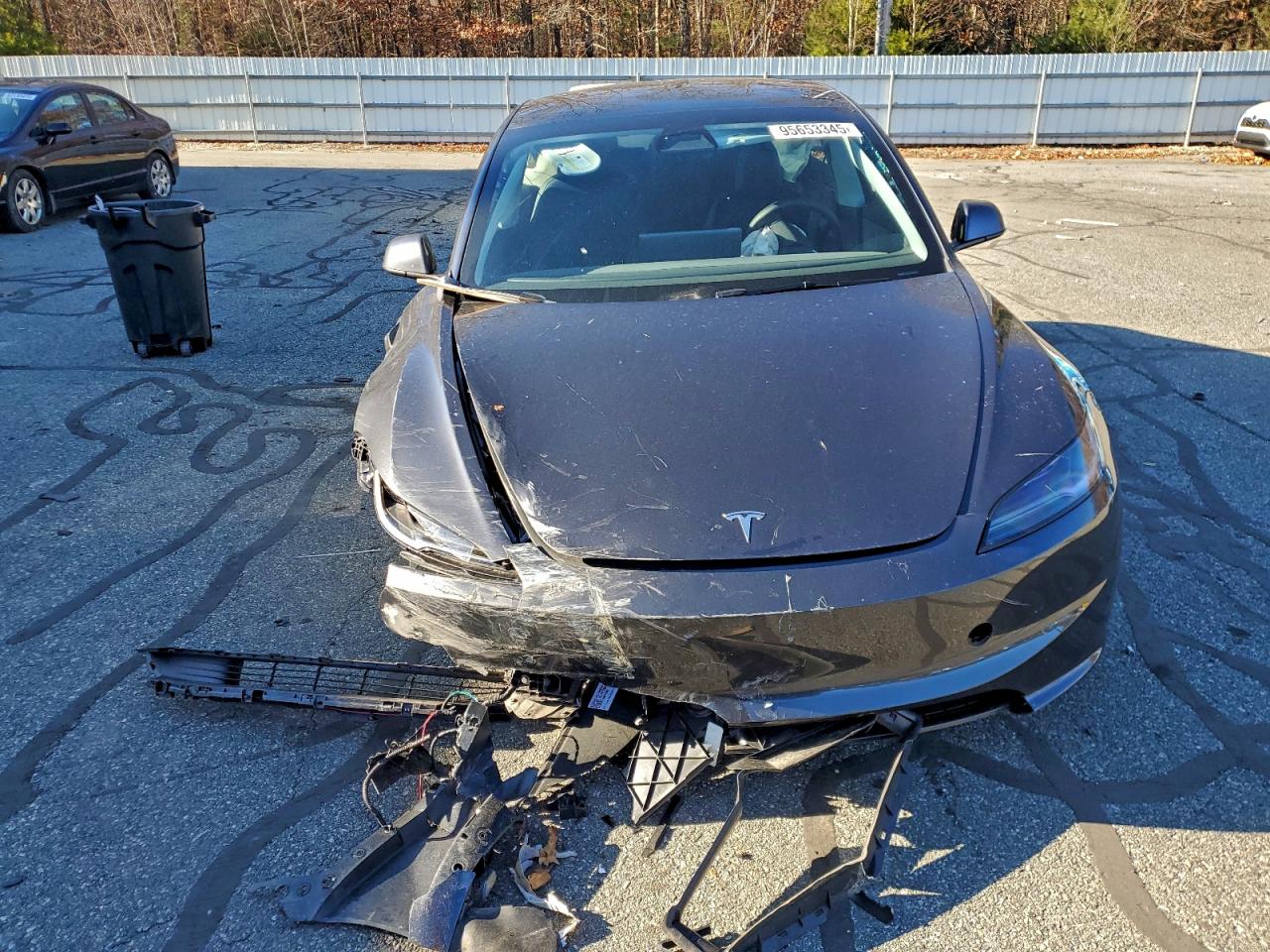 Tesla Model 3 Image 4