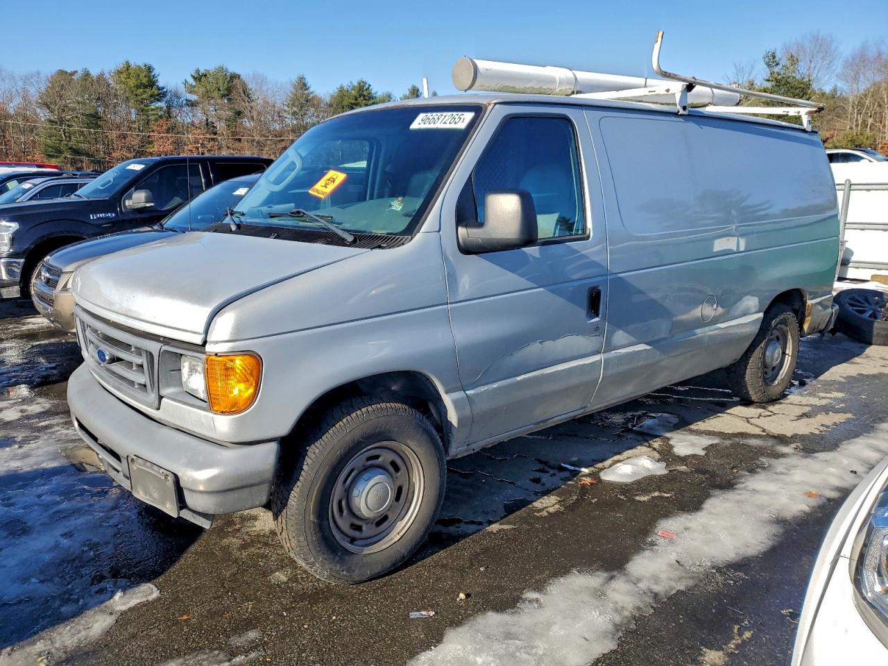Ford E-150 E150 Van Image 1