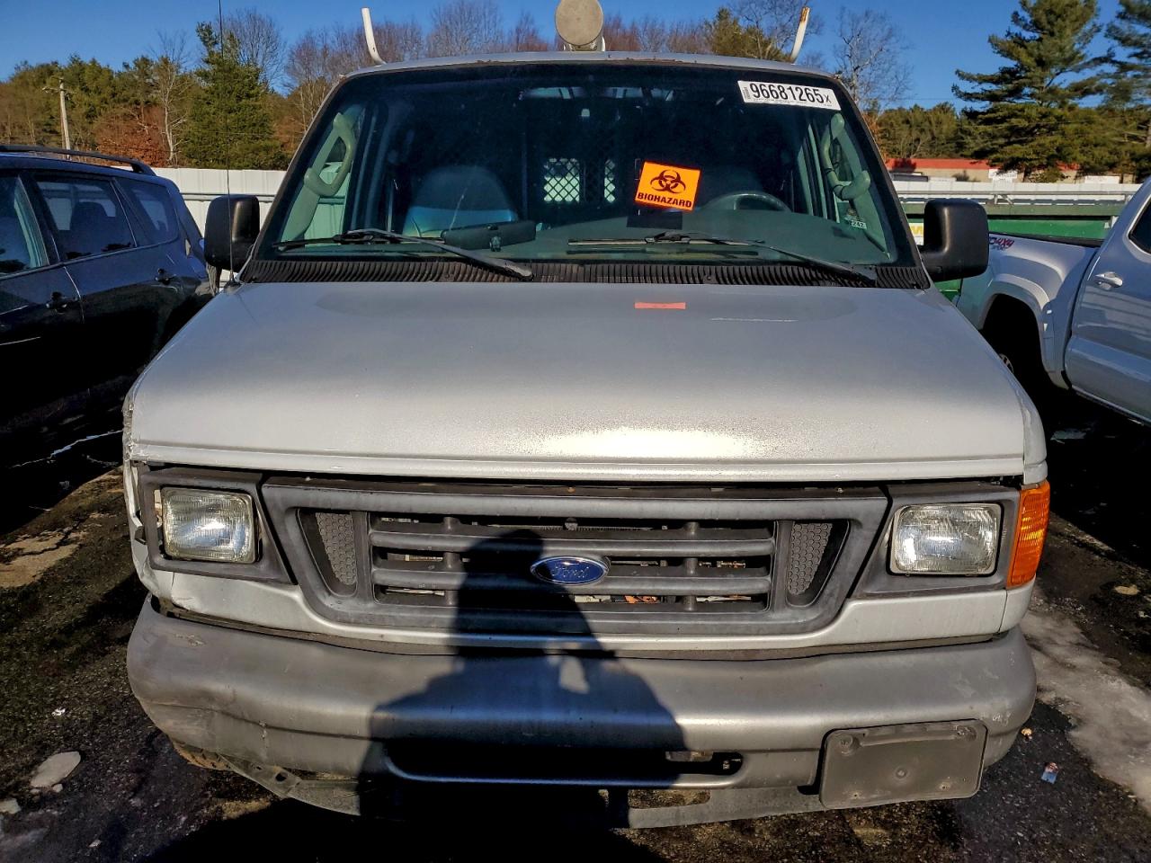 Ford E-150 E150 Van Image 4