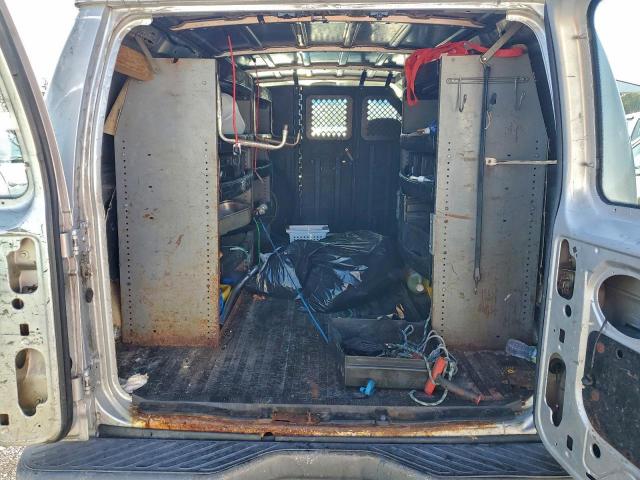 Ford E-150 E150 Van Image 6