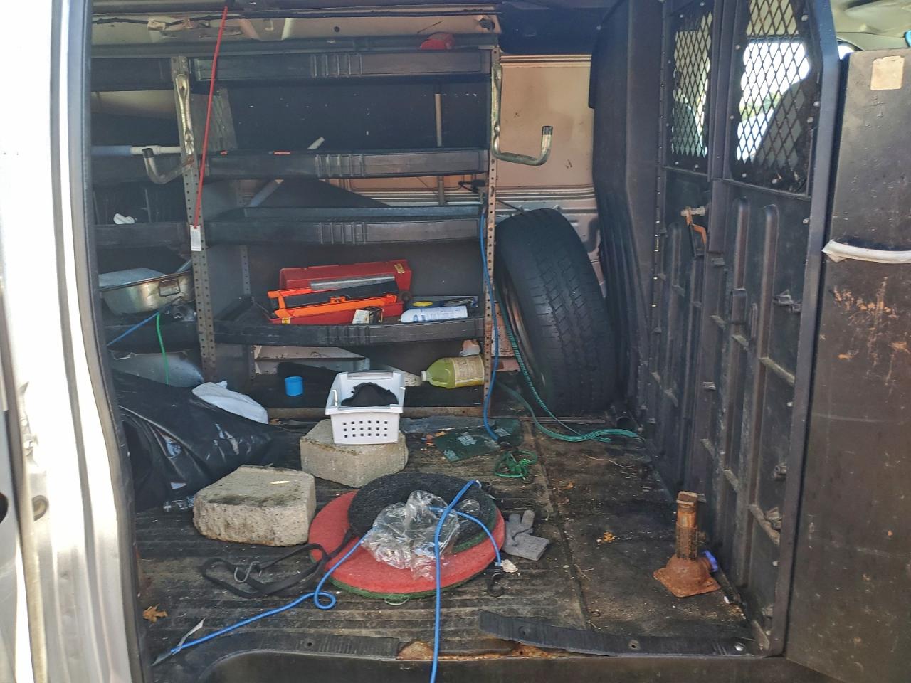 Ford E-150 E150 Van Image 7