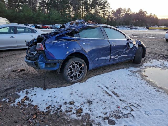 Tesla Model 3 Image 4