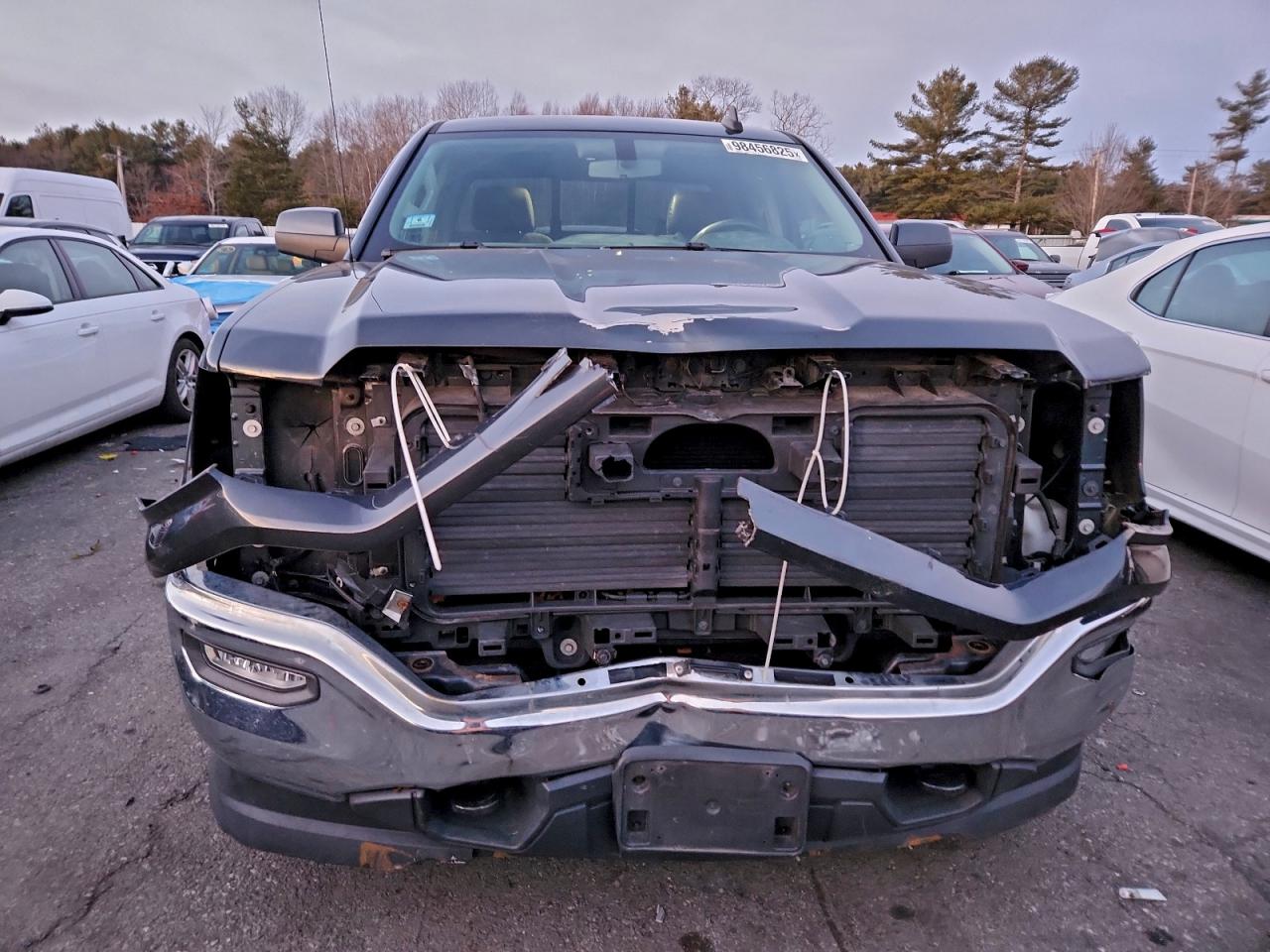 GMC Sierra K1500 Sle Image 11