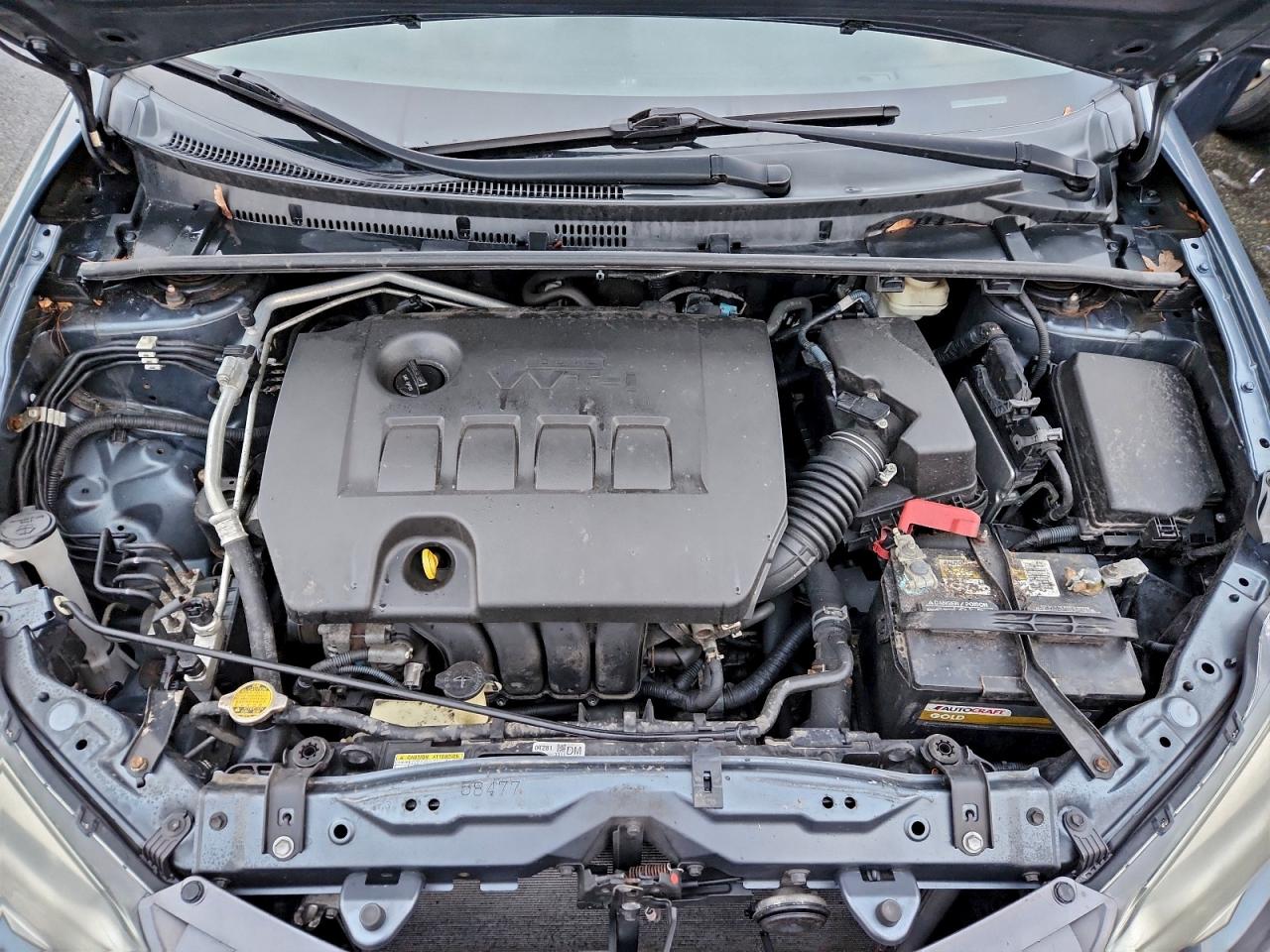 Toyota Corolla L Image 10