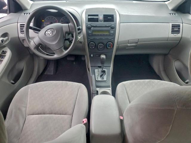 Toyota Corolla Base Image 11