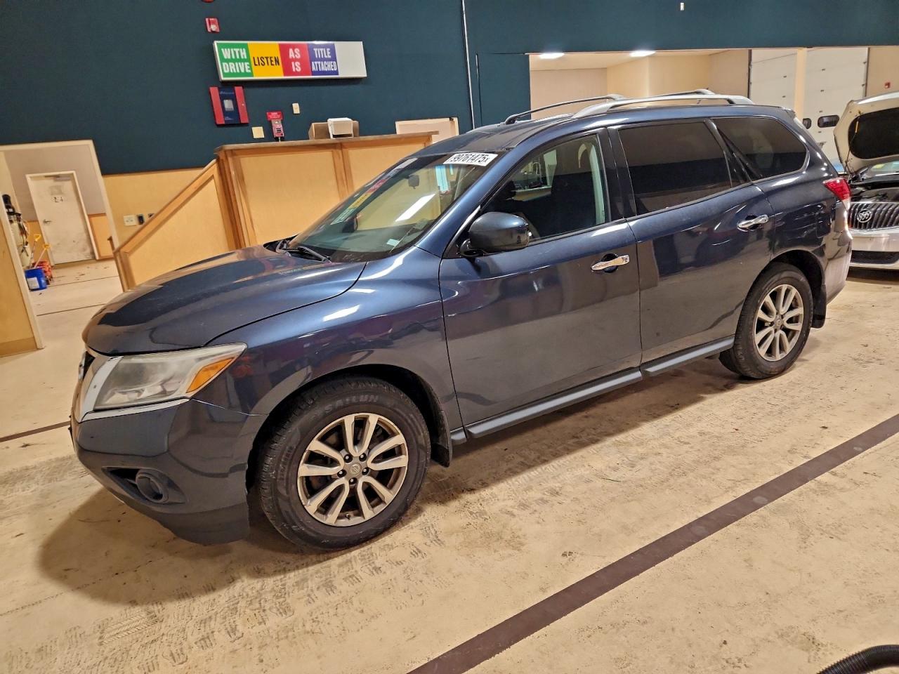 Nissan Pathfinder S Image 1