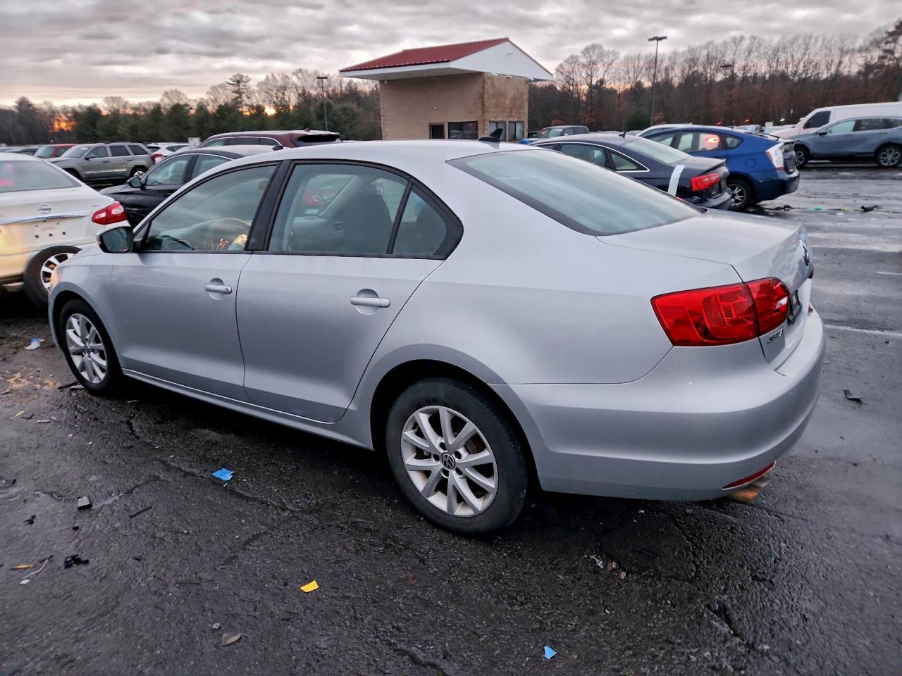 Volkswagen Jetta Se Image 4