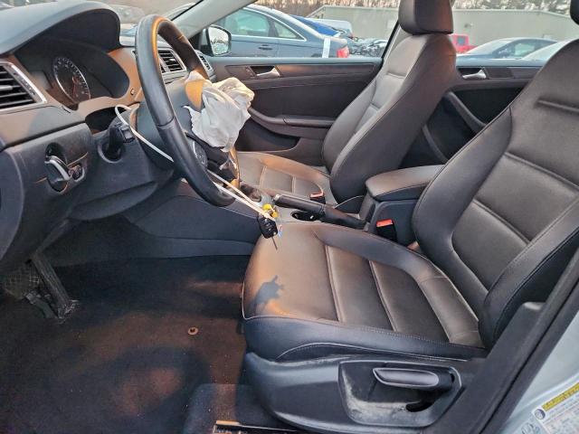 Volkswagen Jetta Se Image 8