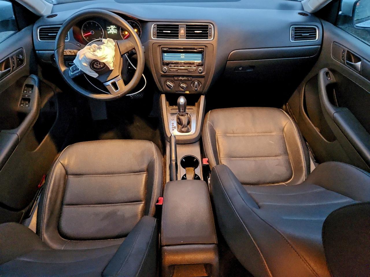 Volkswagen Jetta Se Image 6