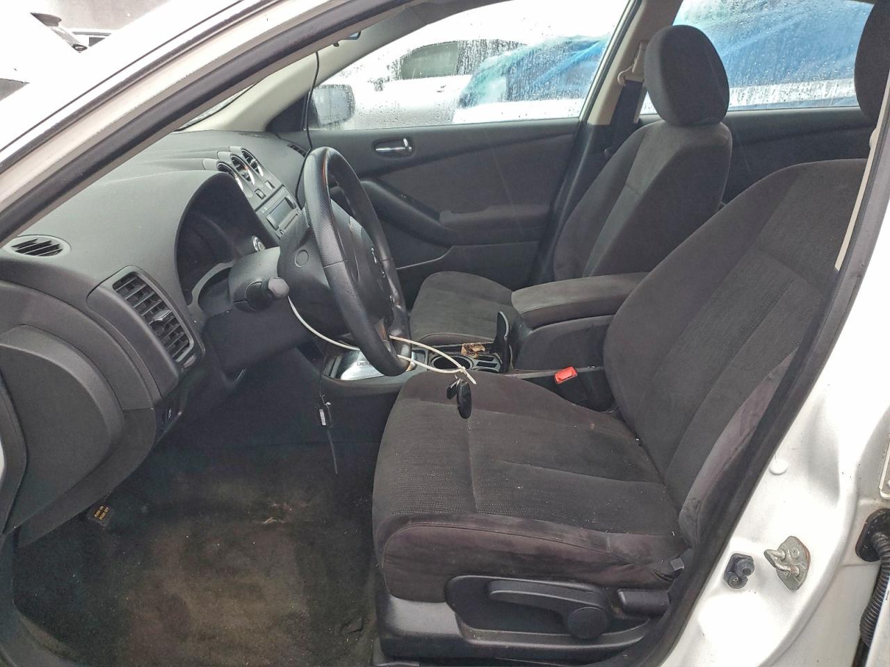 Nissan Altima Base Image 3