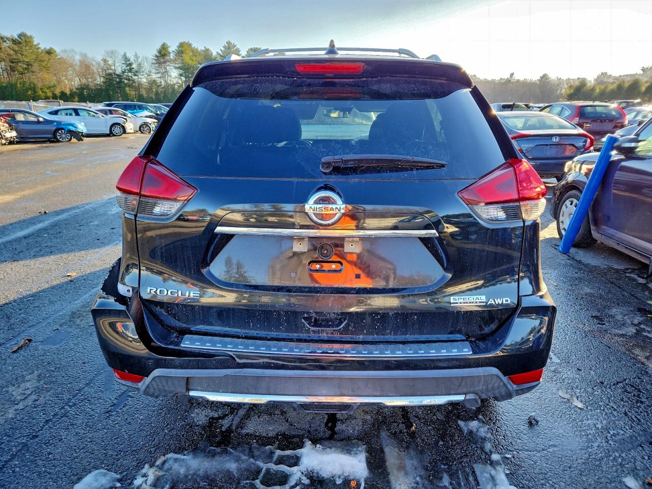 Nissan Rogue S Image 11