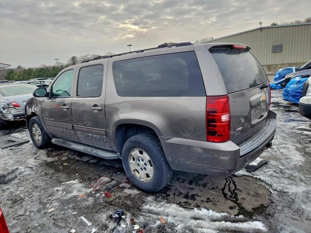 Chevrolet Suburban K1500 Lt Image 2