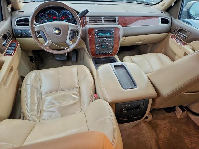 Chevrolet Suburban K1500 Lt Image 9