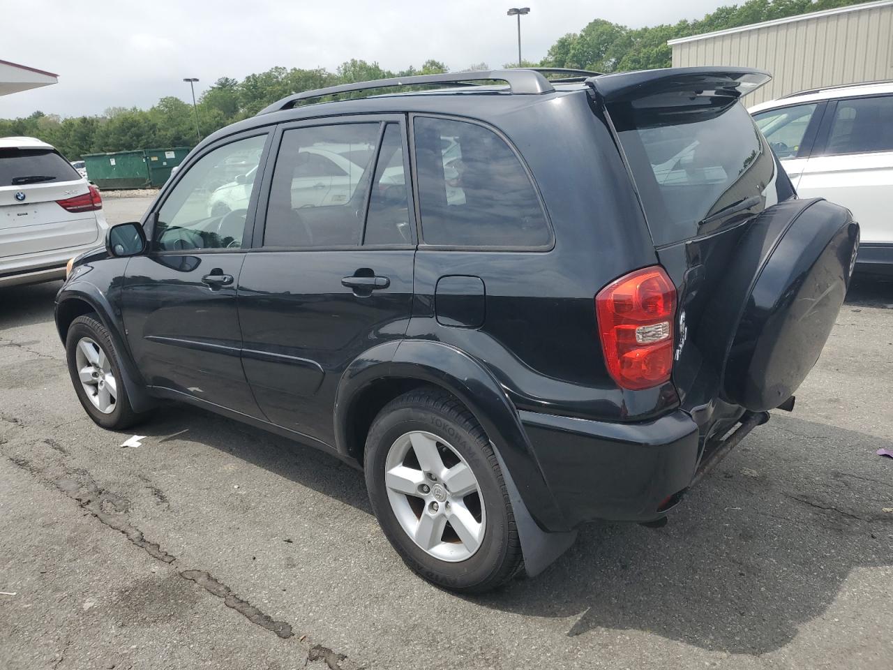 Toyota RAV4 Image 13