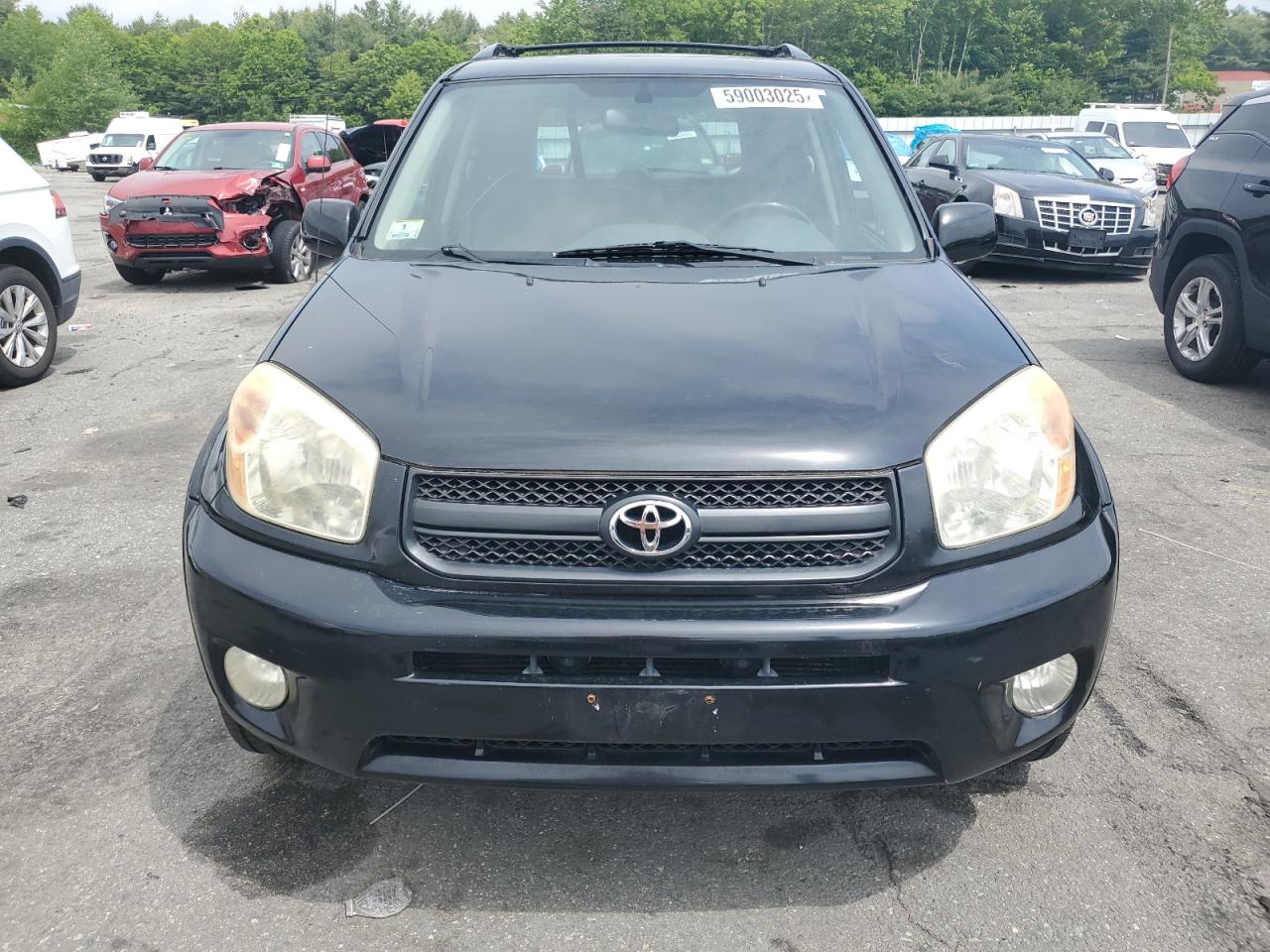 Toyota RAV4 Image 11