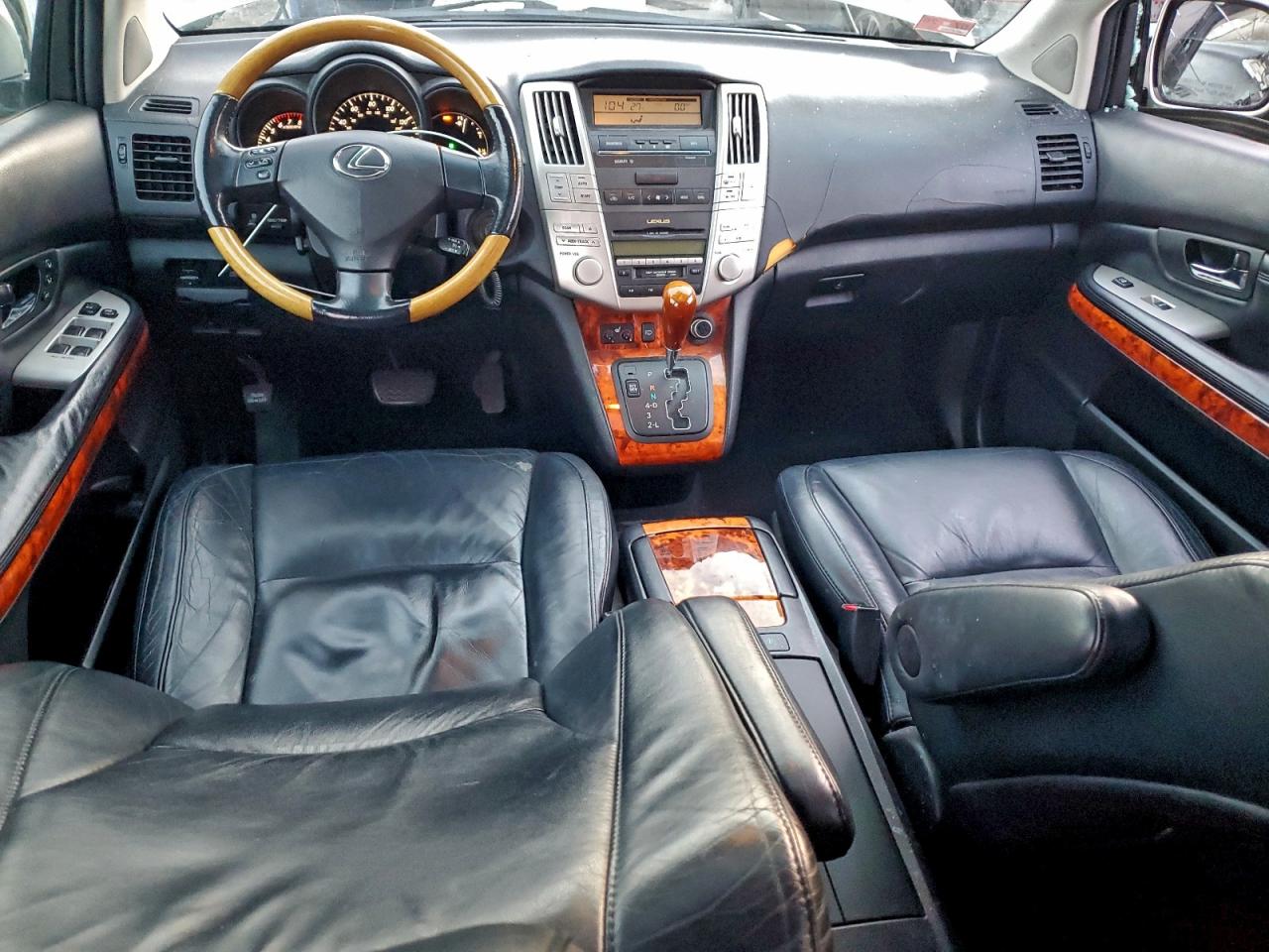 Lexus RX 330 Image 4