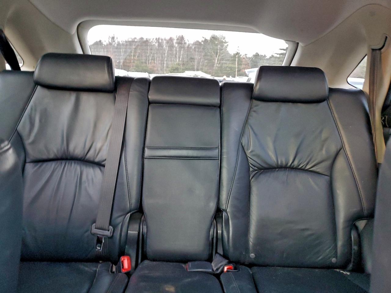 Lexus RX 330 Image 12