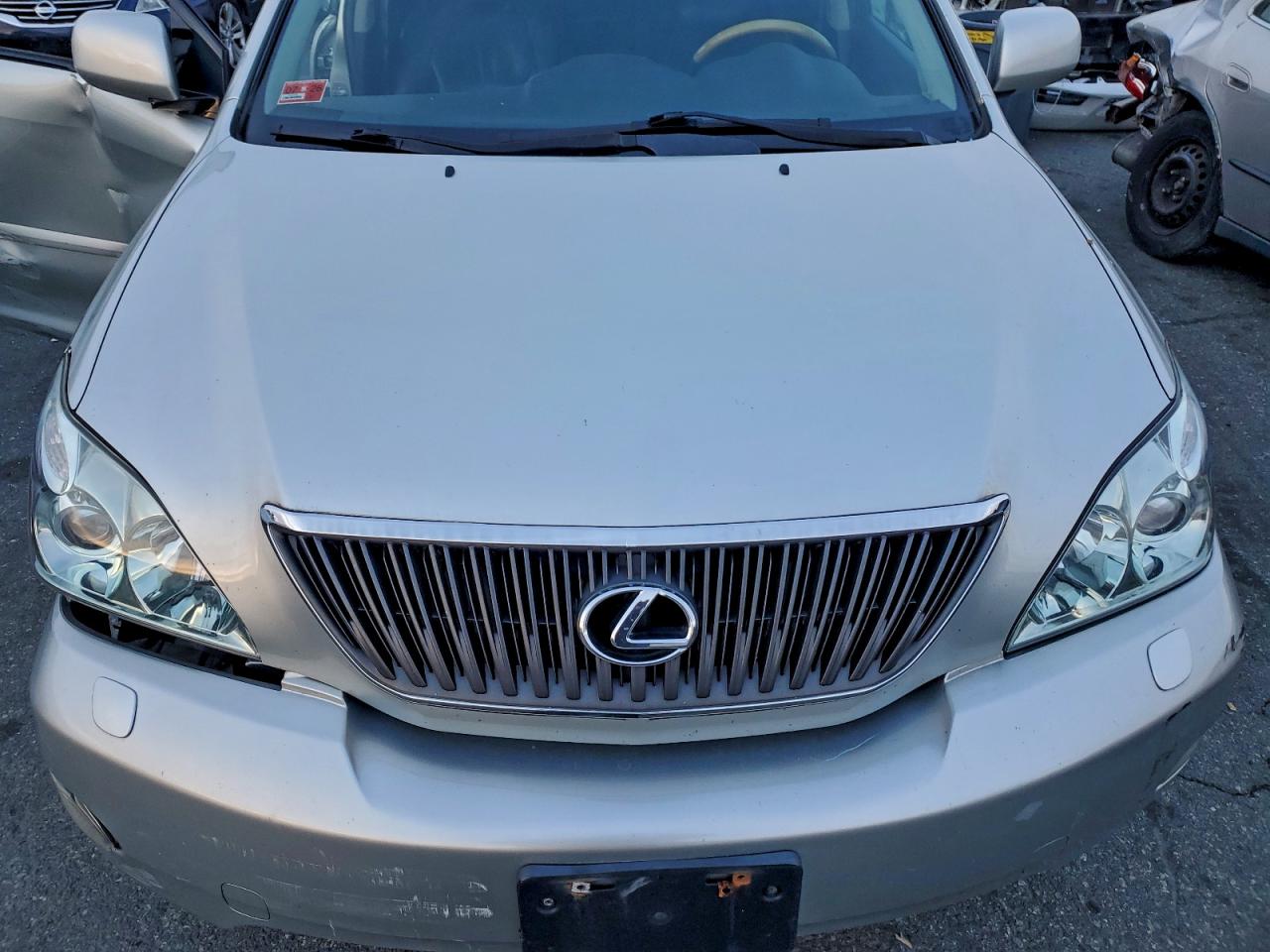 Lexus RX 330 Image 7