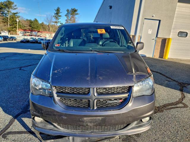 Dodge Caravan Gt Image 3