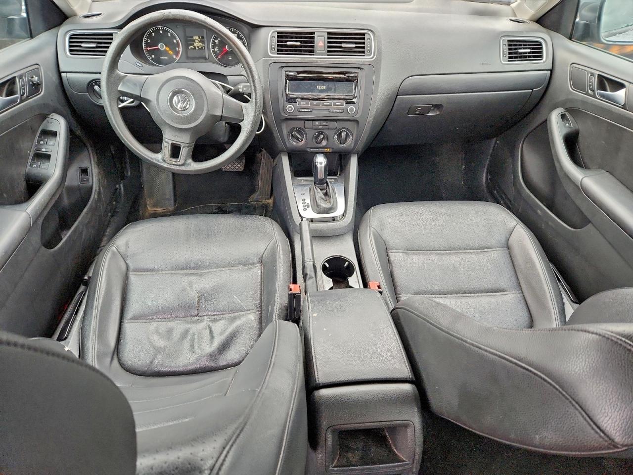 Volkswagen Jetta Se Image 9