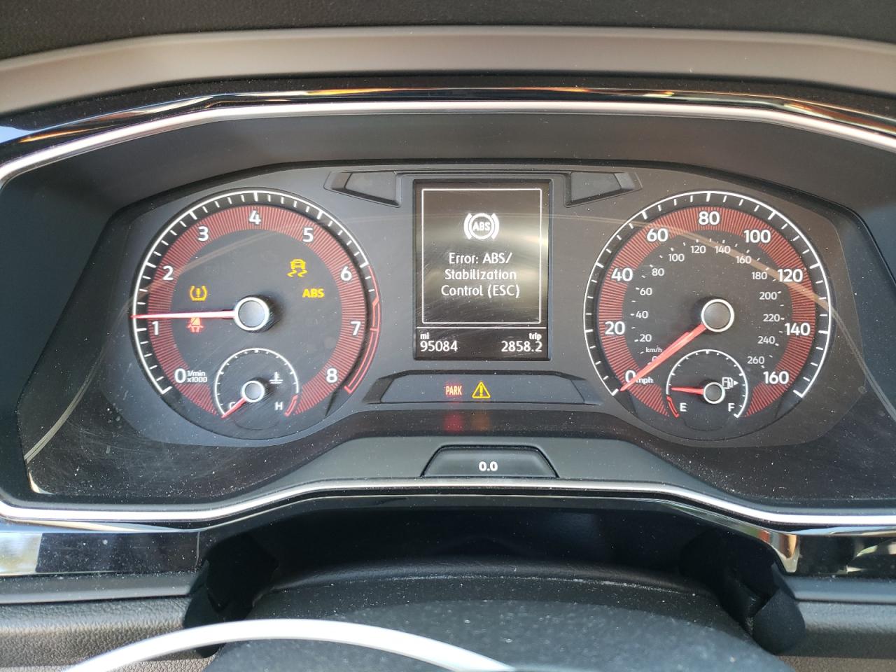 Volkswagen Jetta S Image 8