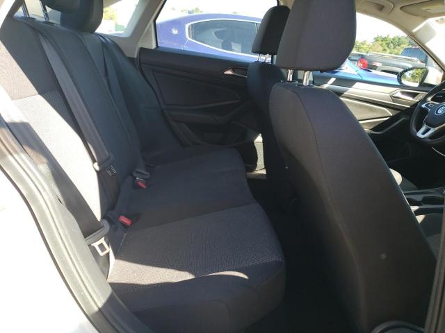 Volkswagen Jetta S Image 10