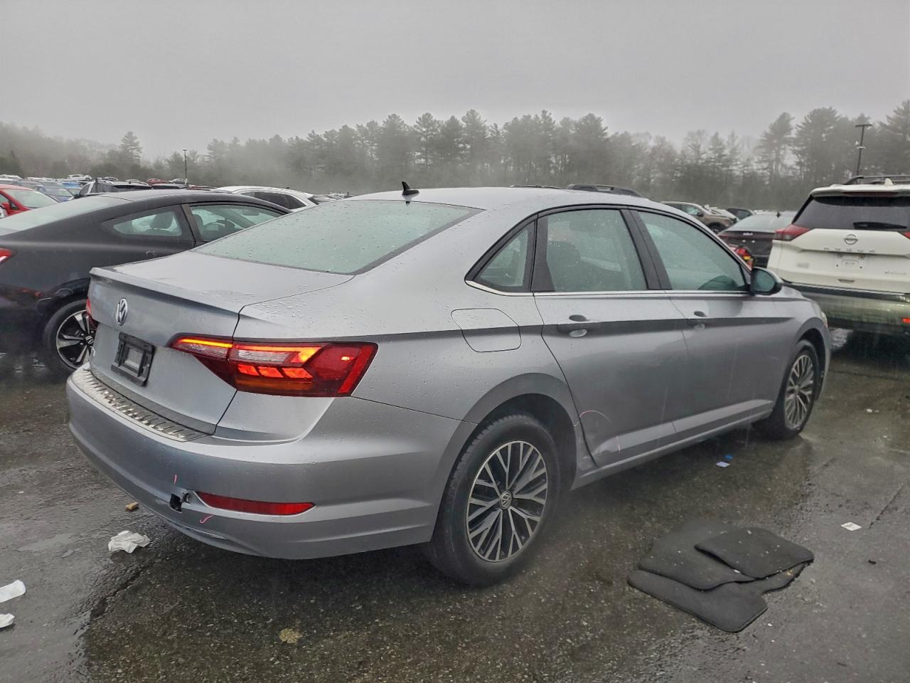 Volkswagen Jetta S Image 11