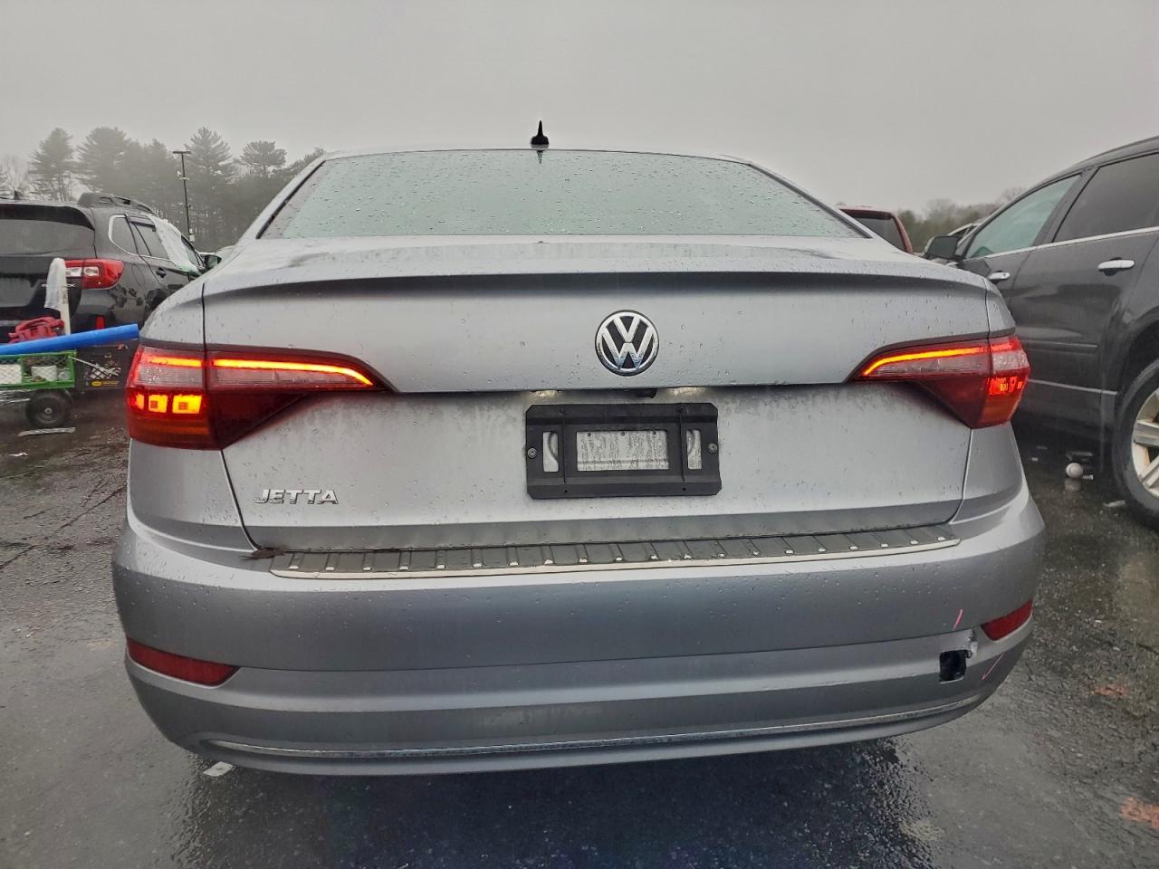 Volkswagen Jetta S Image 4