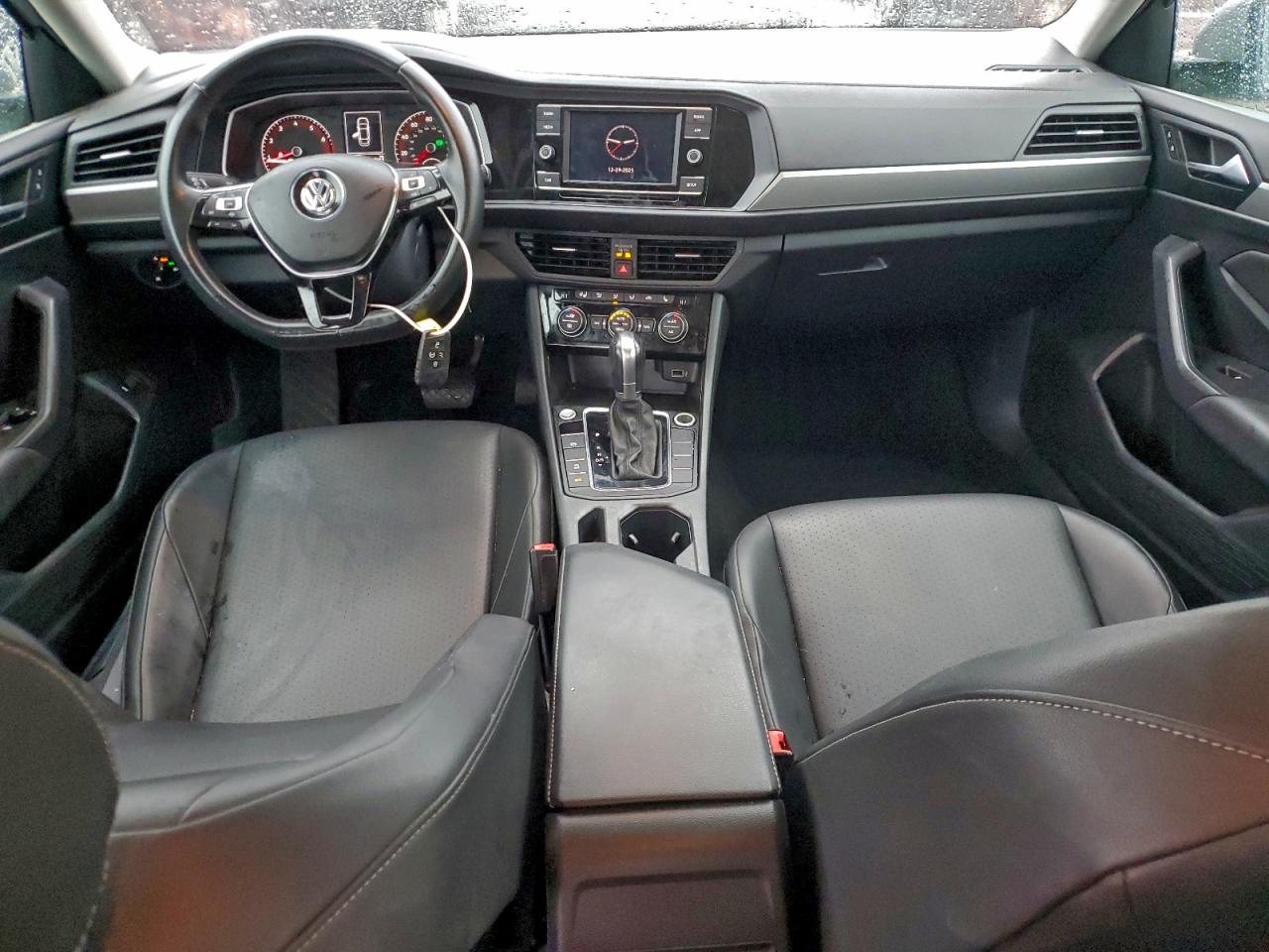 Volkswagen Jetta S Image 6